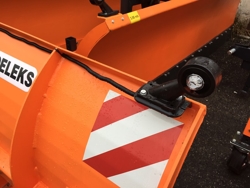 schneeschild mit aufnahme für teleskoplader manitou mod ssh 04 3 0 m manitou