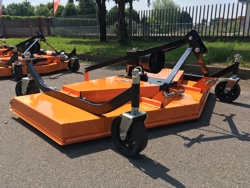 sichelmäher mit 3 horizontal angelegten messern 180cm mod dm 180