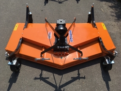 sichelmäher mit 3 horizontal angelegten messern 180cm mod dm 180