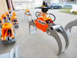 holzzange holzgreifer mit rotator für kräne und mini bagger 1 8 bis 3 5t mod dk 11c gr 30