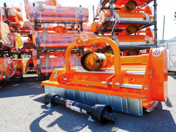 mulcher mit seitenverstellung für mittelschwere ausführung 140 cm mod leopard 140 sp