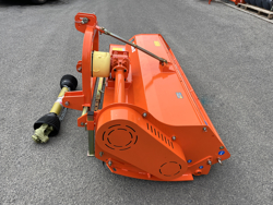 mittelschwerer mulcher mit seitenverstellung für alle mittleren traktoren mit reifen oder gleisketten mod tigre 160