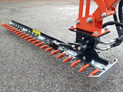 hydraulischer böschungsmulcher mit auslegearm für traktor mod airone