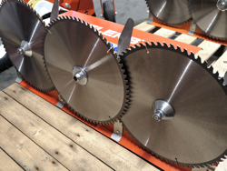 hydraulische astsage mit 3 sageblattern cutter3