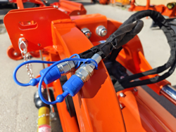 mittelschwerer mulcher mit hydraulische seitenverstellung für alle mittleren traktoren mit reifen oder gleisketten mod cervo 200