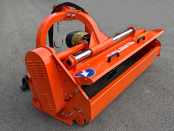 mittelschwerer mulcher mit hydraulische seitenverstellung für alle mittleren traktoren mit reifen oder gleisketten mod cervo 220