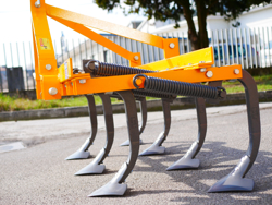cultivateur déchaumeur à 7 dents largeur de travail 140cm equipé de dents d oie mod de 140 7 v