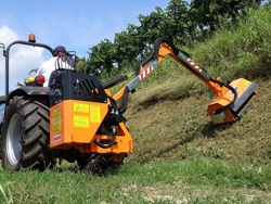 epareuse hydraulique pour tracteur avec broyeur ou taille haie mod airone 80