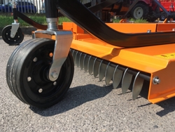 tondeuse 3 points pour tracteur renault carraro etc modèle dm 180