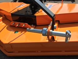 tondeuse 3 points pour tracteur renault carraro etc modèle dm 180