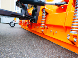 lame à neige lourde frontale pour tracteurs ssh 04 2 6 a