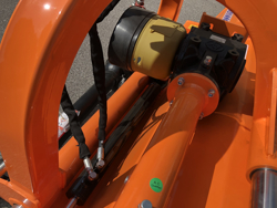 broyeur à marteaux déportable lourd pour tracteur mod toro 240