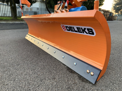 lame à neige pour véhicules off road 4x4 lns 210 j