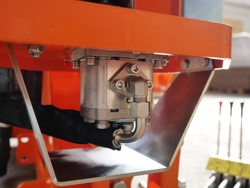 epareuse hydraulique pour tracteur avec broyeur ou taille haie mod airone 100