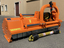 broyeur à marteaux déportable lourd pour tracteur mod toro 200