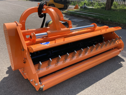 broyeur à marteaux déportable lourd pour tracteur mod toro 200