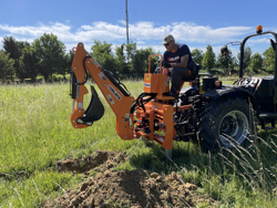 pelle rétro universelle pour tracteur drs 2000t