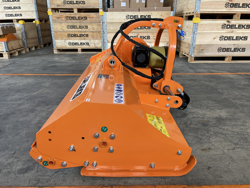 broyeur à marteaux pour tracteur fruitier mod jaguar 170