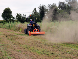 broyeur à marteaux polyvalent tigre 180 pour tracteur