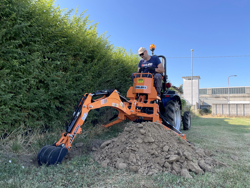 pelle rétro universelle pour micro tracteur drs 1000