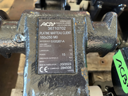 attache pour mini pelle ar