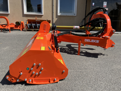 broyeur d accotement giraffa170 pour tracteur fruitier deleks