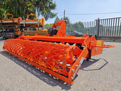 herse rotative avec rouleau kr 210r pour tracteur