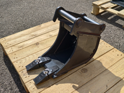 godet pour mini pele bhb 200 s30