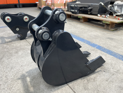 godet pour mini pele bhb 200