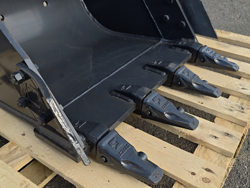 godet pour mini pele s380 b650