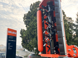 epareuse hydraulique pour tracteur avec broyeur ou taille haie mod merlo