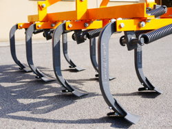 estirpatore coltivatore a 7 ancore 140cm utili e scalpelli zampa d oca mod de 140 7 v