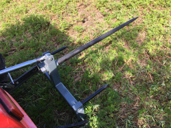 forca con 3 punte per balloni del fieno dk 3