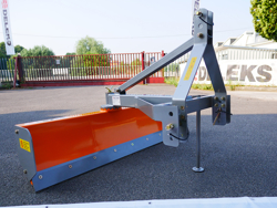 livella 130cm posteriore per trattore ruspetta mod dl 130