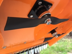 piatto tagliaerba a 3 lame per trattore agricolo 120cm di taglio mod dm 120