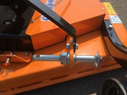 piatto tagliaerba a 3 lame per trattore agricolo 120cm di taglio mod dm 120