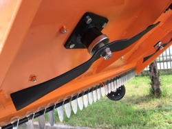 piatto tosaerba per trattore agricolo a 3 lame per parchi e prati erbosi mod dm 150