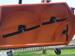 piatto rasaerba a 3 lame per trattore agricolo 1 8m di taglio effetto mulching dm 180