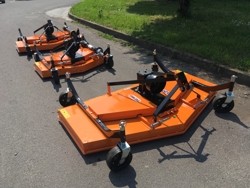 piatto rasaerba a 3 lame per trattore agricolo 1 8m di taglio effetto mulching dm 180