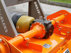 zappatrice serie pesante per trattori gommati o cingolati 135cm di lavoro utile mod dfh 135