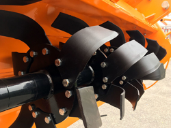 zappatrice serie pesante per trattore agricolo 180cm di lavoro utile spostamento idraulico mod dfh idr 180