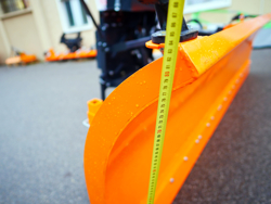 sgombraneve frontale attacco a piastra per trattore o camion mod ssh 04 2 6 a