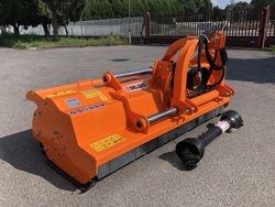 trinciatrice serie pesante spostabile universale a mazze per trattore toro 240