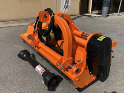 trinciatrice serie pesante spostabile universale a mazze per trattore toro 240