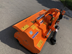 trinciatrice serie pesante spostabile universale a mazze per trattore toro 240