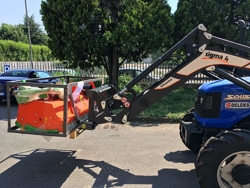forca porta bancali per trattore agricolo d 700 e