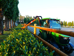 barra tagliasiepi falciante idraulica 130cm per siepi e alberi mod hr 130