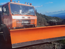 sgombraneve frontale attacco a piastra per trattore o camion mod ssh 04 2 6 a