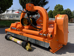 trinciatrice serie pesante spostabile universale a mazze per trattore toro 200