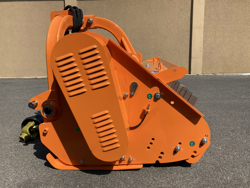 trinciatrice serie pesante spostabile universale a mazze per trattore toro 220